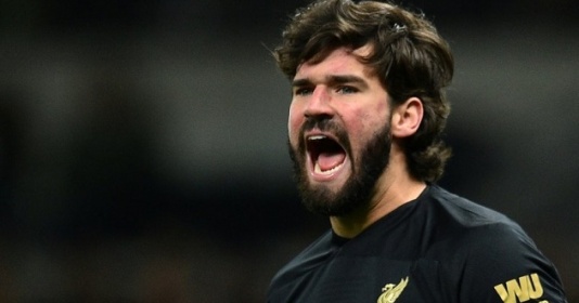 alisson-la-thu-mon-gioi-nhat-premier-league-va-ca-the-gioi-nua-214528.jpg